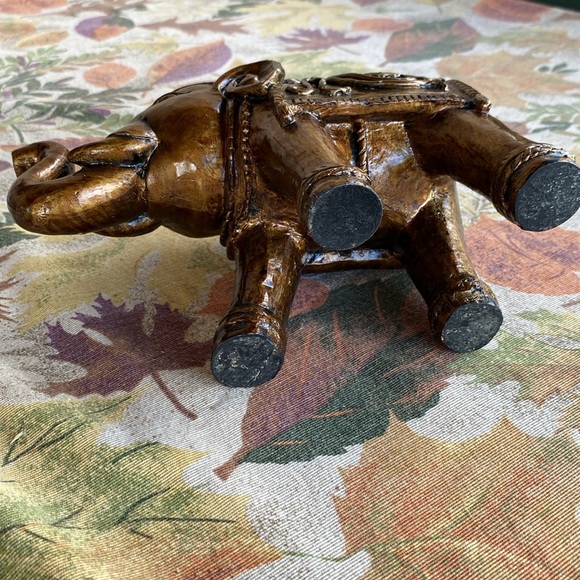 Elephant Figurine - Picture 5 of 14